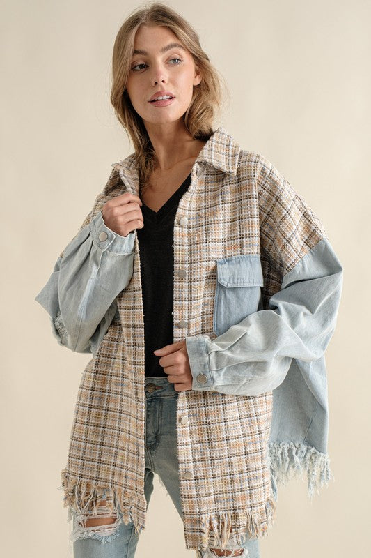 TWEED MIXED DENIM JACKET SHACKET WITH FRINGED HEM