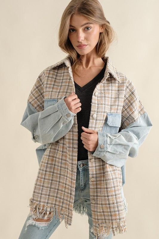 TWEED MIXED DENIM JACKET SHACKET WITH FRINGED HEM